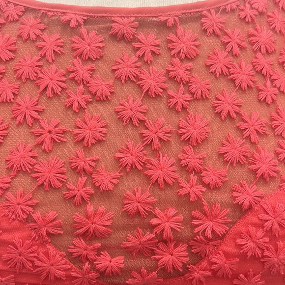 PINK EMBROIDERED FLORAL MINI DRESS WITH PLEATED SKIRT, SIZE 6 - Picture 4 of 8